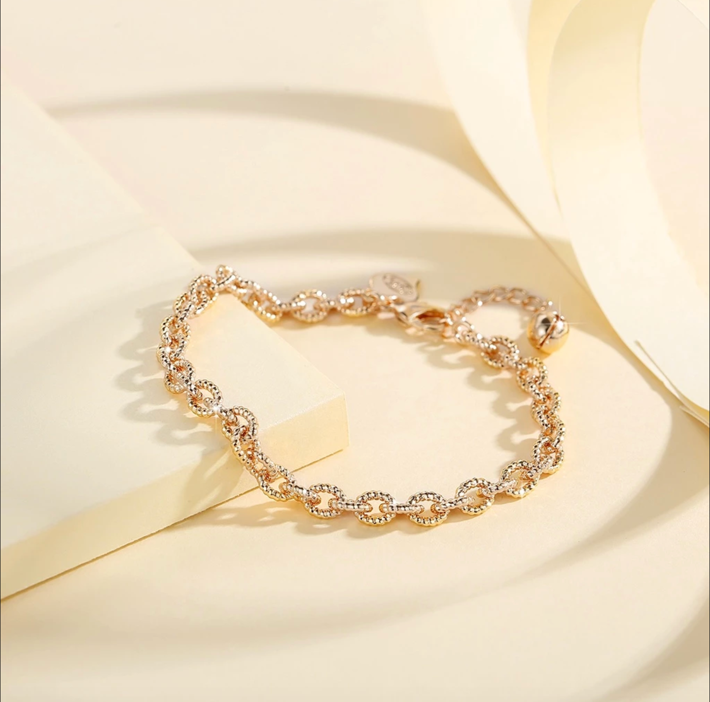 Waterproof 18K Gold-Plated Pattern Bracelet